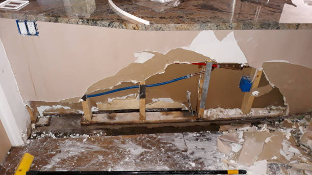 Water damage restoration insurance claims in Eldora, IA